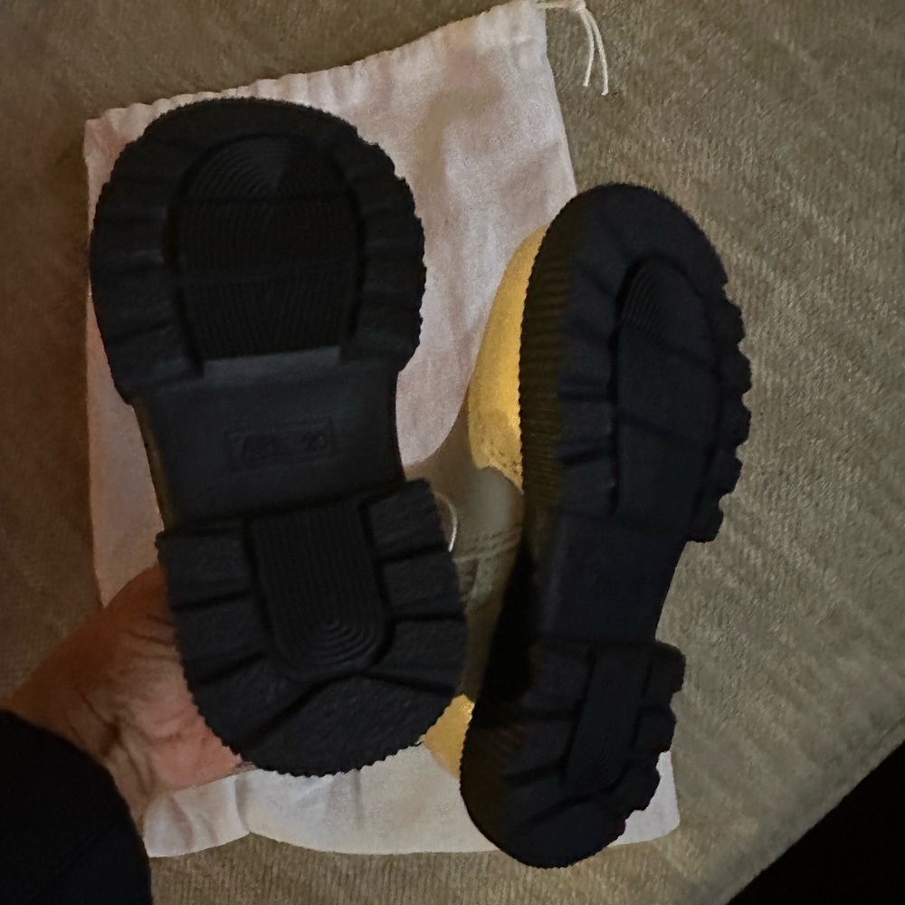 Zara toddler boots